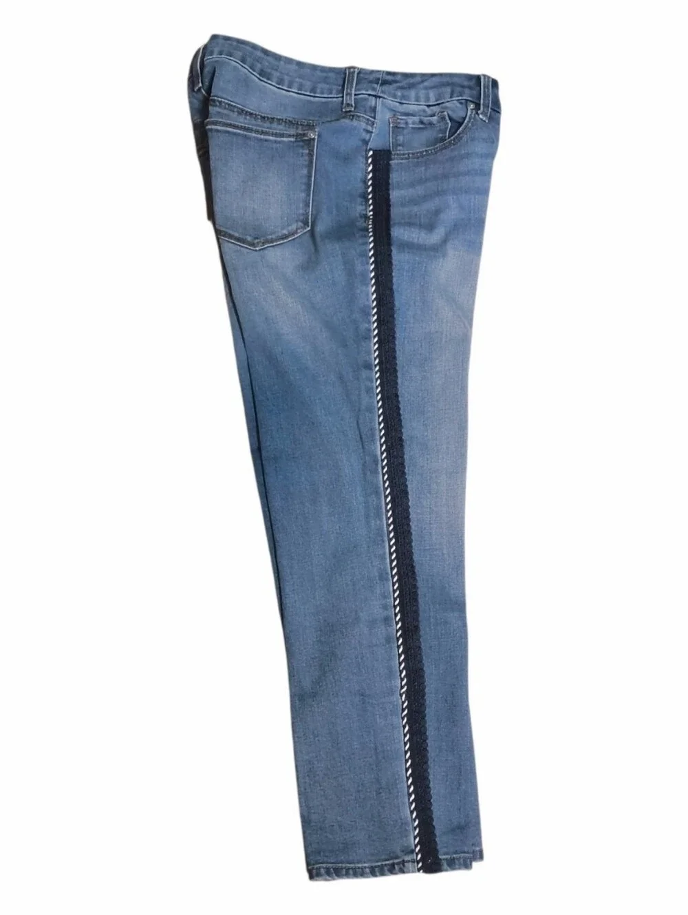 Chico's So Slimming Girlfriend Slim Leg Crop Jeans with Tuxedo Stripe Size 4